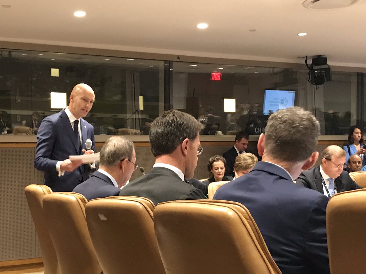 henkovink's tweet photo. “We must be bold and rebellious, we are standing on your shoulders, Your Majesty @koninklijkhuis” @PVV_GCA at the launch of @GCAdaptation #YearofAction #ActionTracks @UN #ClimateActionSummit
All commissioners agreed: action action action....across all interests, no other way! https://t.co/eNrKWlynbM