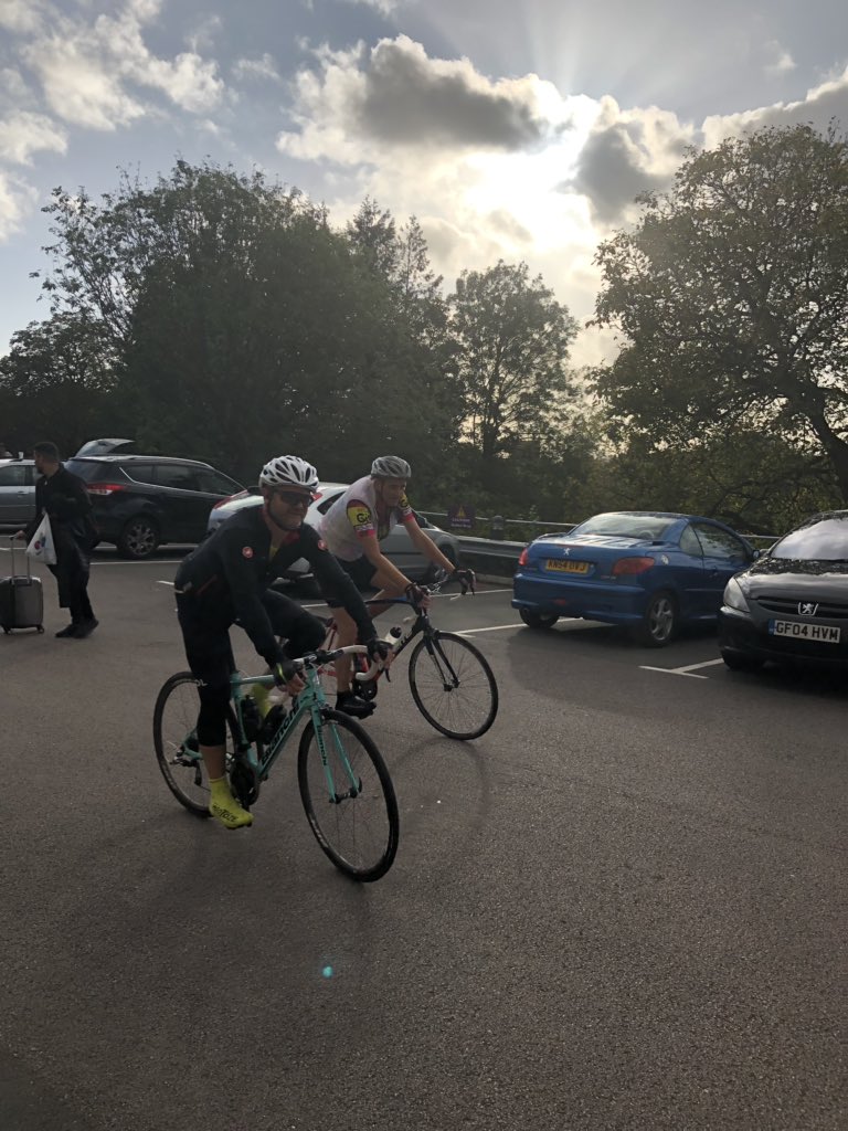 IainRoberts2's tweet photo. Sunshine at the finish of day one of GPE ride @burofour @GPE_plc @centrepointuk @GroundworkLON https://t.co/2fLNoLYsxN
