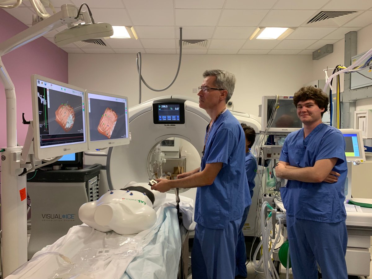 TzeWah1's tweet photo. The Leeds #irad team had a good training session on using #navigation system to target tumour #CAScination #IO
Dr Jon Smith’s top comment #whatapieceofGreatEngineering
@TraineesBSIR @BSIR_News @UK_NIRS @samjeans @ThijsStoker https://t.co/Hp1SAupbcG