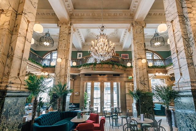 GrandCafeEdi's tweet photo. Inspired by the ‘Grand Cafes’ of Europe, the North Bridge venue promises a welcoming, relaxed drinking and dining experience to suit all tastes and occasions, juxtaposing a menu of modern food and drink with the authentic charm of its interior which dates back to 1905. https://t.co/9aQGJb2XP2