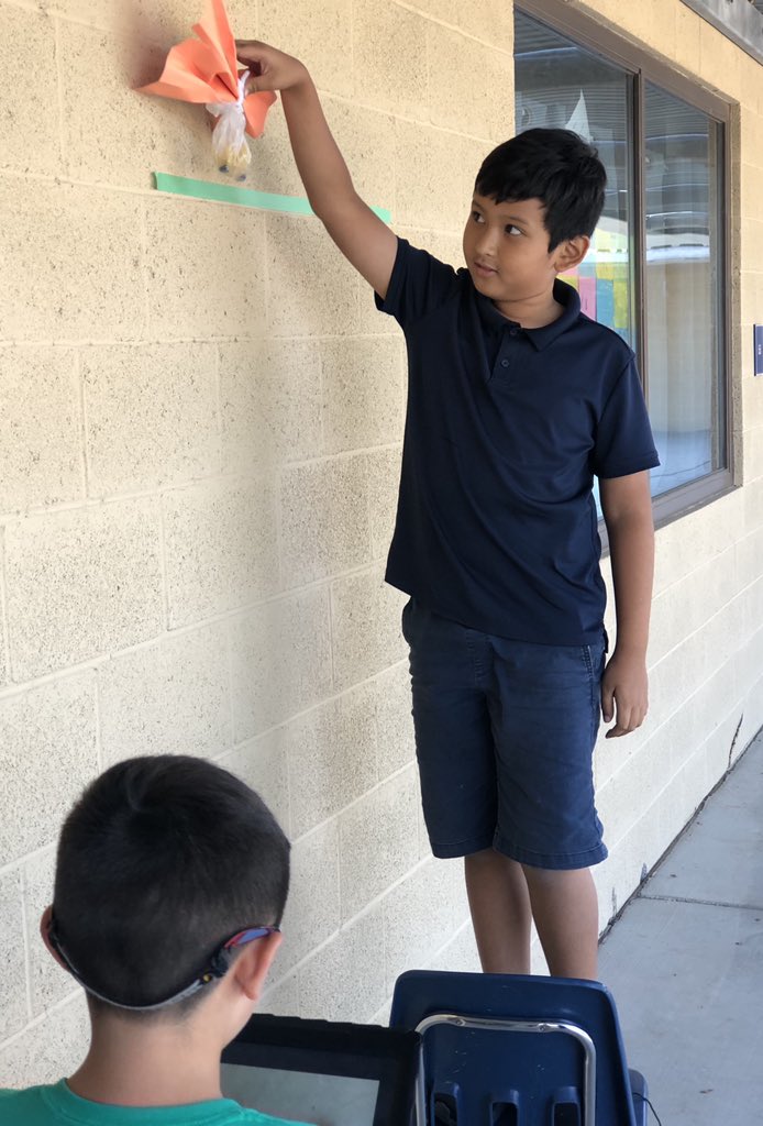 jblank3rd's tweet photo. Learning about hazardous weather means building and safely air-dropping packages using the Engineering Design Process! #GSAthirdgraderocks  #whycrane @ccabanillas1 @GowanGators https://t.co/vSzuo0PWAk