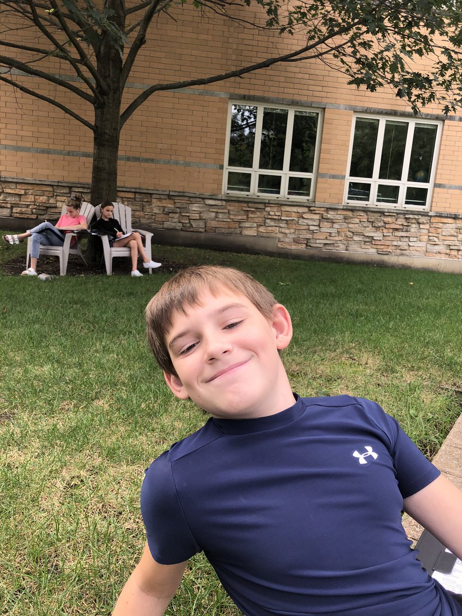 MrsFirstPage's tweet photo. Writing outside while the weather is still beautiful... https://t.co/iOMRhnaiNV
