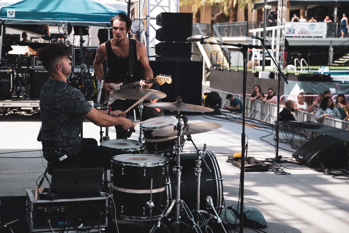 🔥   <a href="/Mix941/">Mix 94.1</a>'s Bite of Las Vegas was LIT! 🔥 Thank you to everyone who came out to watch us play!

📸 : <a href="/CODYBIGTIME/">Cody Arrington</a>