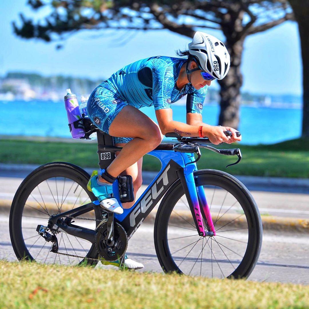 ReynoldsCycling's tweet photo. Sometimes the week feels like a triathlon. A little Tri Tuesday action with @amandaf313. 🏊🚴♀️🏃♀️
#reynoldscycling #carbonwheelexperts #trituesday #triathlon #carbonwheels #reynoldswheels https://t.co/pwqZItFuiv