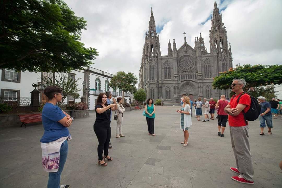 RadioArucas's tweet photo. VISITAS GUIADAS GRATUITAS A #ARUCAS
26 y 27 de sept. de 11 a 13:30h. (Visita accesible con guía intérprete de lengua de signos)
#APÚNTATE
#ENVÍA un correo a turismo@arucas.org con tus nombre y apellidos y el día de la visita o simplemente reserva tu plaza llamando al 928623136 https://t.co/VdBobMkNv5