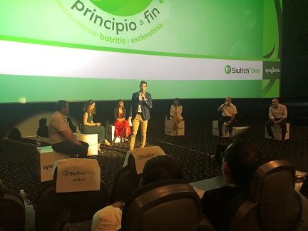 fruittoday's tweet photo. ¿Sabías que en 2018 el control de #botritis supuso el 24% del gasto en fungicidas para hortícolas? #SwitchOne llega para combatir ésta y otras enfermedades. Te lo contamos en este artículo: https://t.co/YjHyHb24u6 #Acelerandolainnovación #Cultivosano https://t.co/FHHeMqmjox