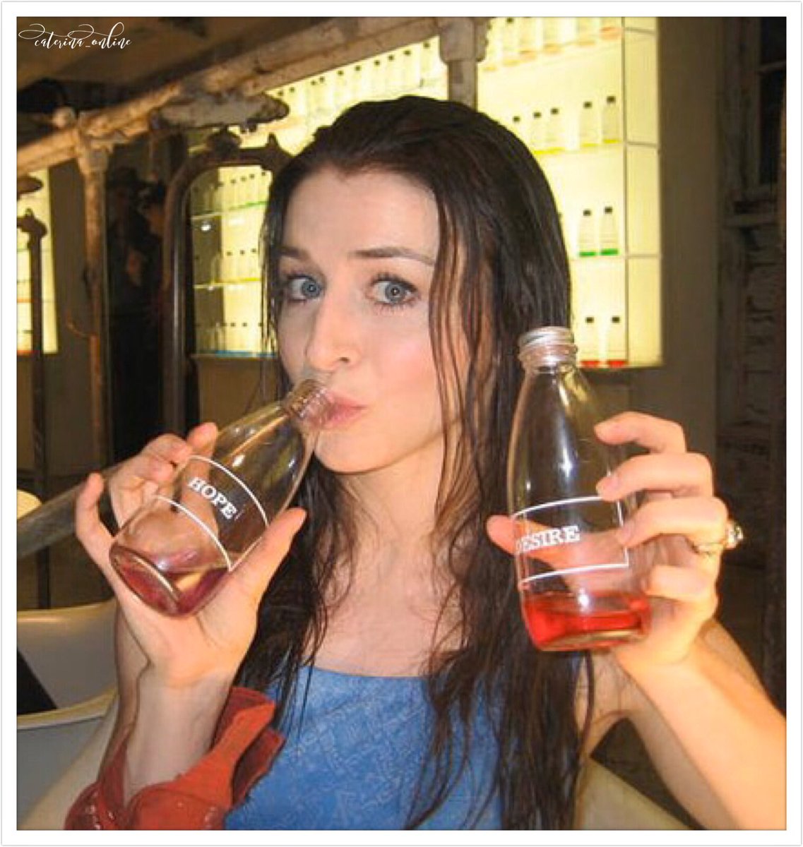 Caterina_Online's tweet photo. This #GratiTuesday, weโre grateful for the hope Caterina brings to her fans and to the world, just by being in it. โฅ๏ธ
(SyFyโs Alice BTS)
@caterinatweets #SyFyAlice @GreysABC #GreysAnatomy https://t.co/L2QQerfSM2