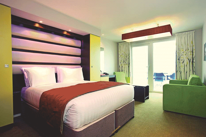 Southport Weekender tweet media