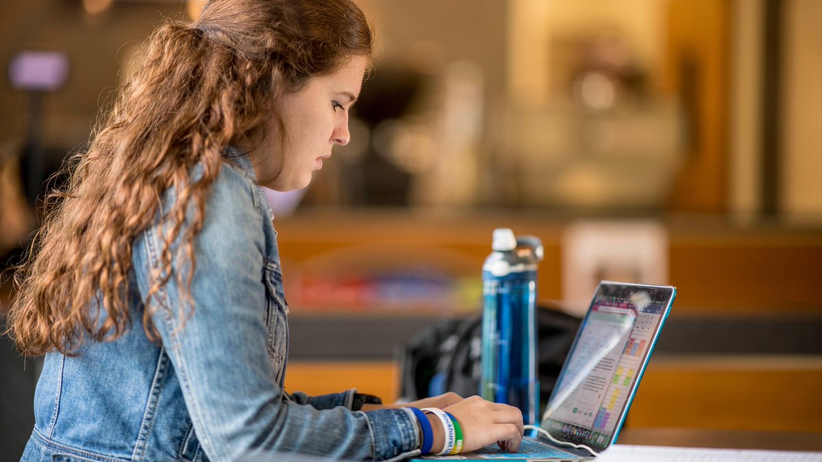 RockhurstU's tweet photo. Last week, @kcur's Up to Date Program hosted a segment on the Launchcode program, which provides classes on RU's campus. Launchcode's intention is to reduce barriers tech job seekers face in the market by offering free courses in coding. Listen at: https://t.co/kDpFkJq77L https://t.co/iVXRmw0u4g