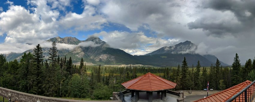 Lichita0115's tweet photo. Cave and Basin National Historic Site of Canada
#nature #rock #formation #water #sky #seacave #cave #photography #photooftheday #canada #alberta #banff #rockymountains #travelandexplore #explorealberta #explorecanada #placestovisit #bestplacestogo #lisethsierra #travelalberta https://t.co/RUBrDlfCXP