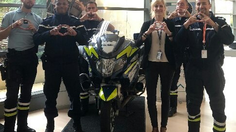 Gendarmerie_078's tweet photo. #ProjetEDWARD (J-2) ! L'EDSR 78 sensibilise les employés SAFRAN aux risques routiers.
70 personnes meurent encore chaque jour sur les routes en Europe. Pour une journée sans mort le 26/09 : https://t.co/268GjYjetc https://t.co/A8ywTNP20W