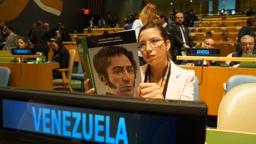 Voir l'image sur Twitter