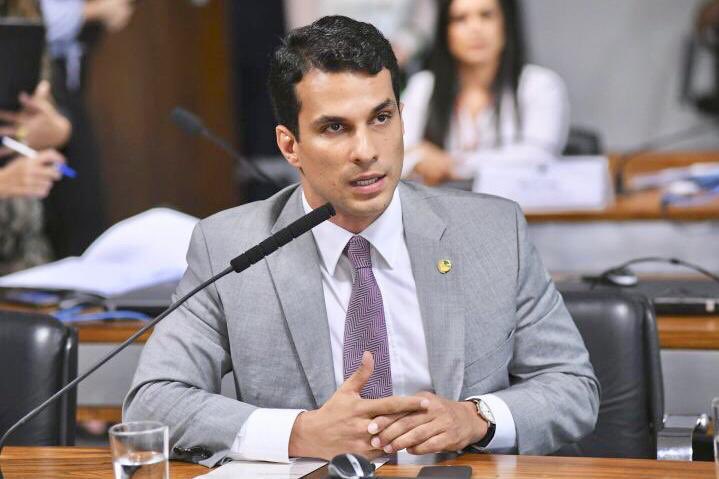 O projeto de lei que apresentei para isentar produtores rurais do IPI na compra de caminhonetes para o transporte de cargas (PL 2.966/2019) recebeu voto favorável do relator na CRA, o meu colega senador Jayme Campos, e está na pauta  para votação.