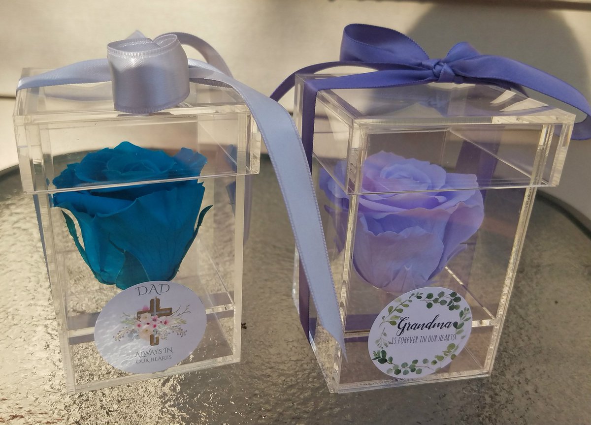 endlessblossoms's tweet photo. Personalized preserved rose keepsake/memory box,acrylic rose box, https://t.co/4zjLxgaLYF #homedecor #griefmourning #giftidea #girlfriendgift #weddingkeepsake #preservedrosebox #mypreservedroseshop #weddingtablenumber #engagementringbox https://t.co/kYT6TgtMAz