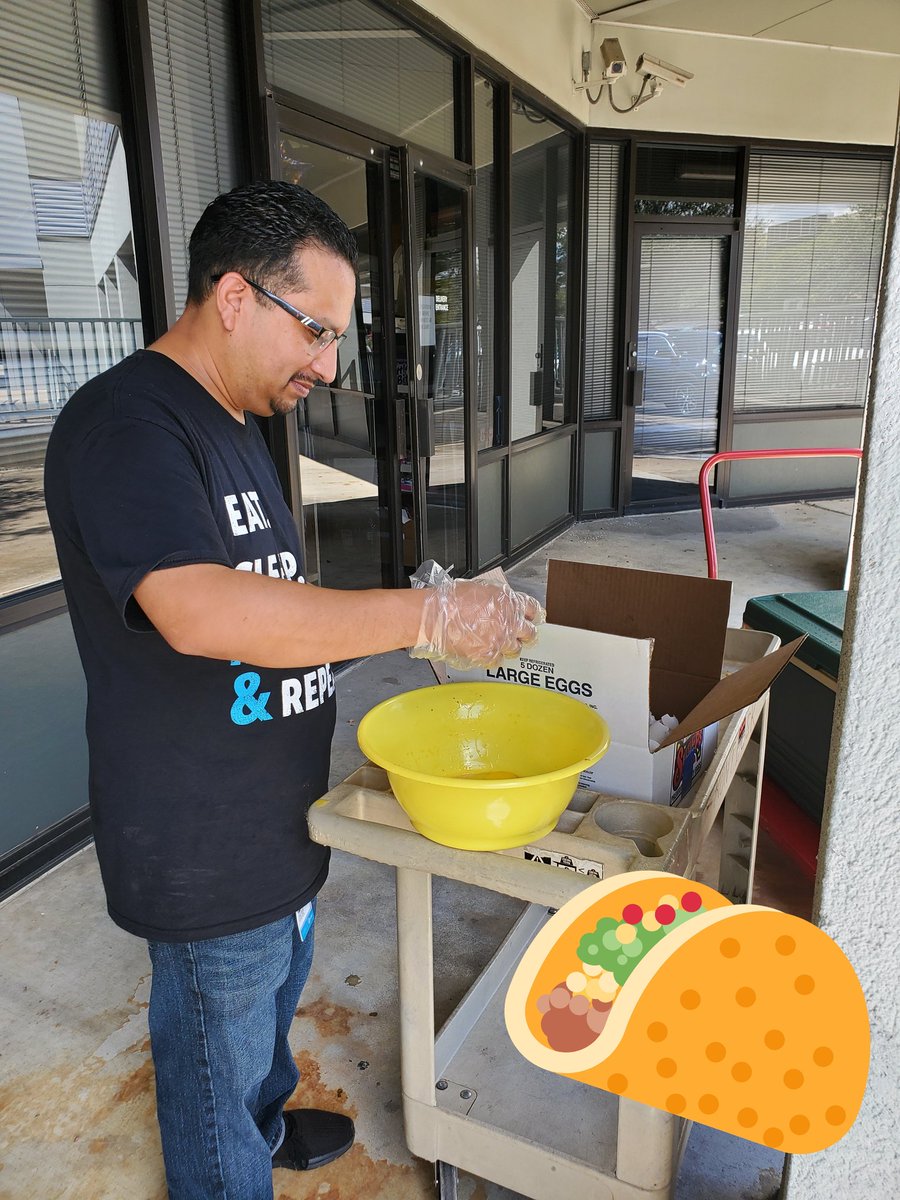 Cracking eggs!! #breakfasttacos #TuggleNation