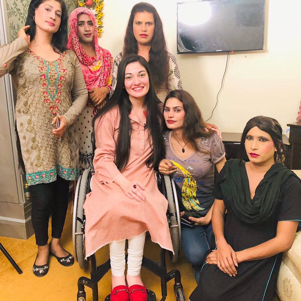 muniba_mazari's tweet photo. A day well spent with our transgender community. Such inspiring stories! ♥️

#MainNahiHum with #MunibaMazari Coming soon! https://t.co/fedXHJwe52