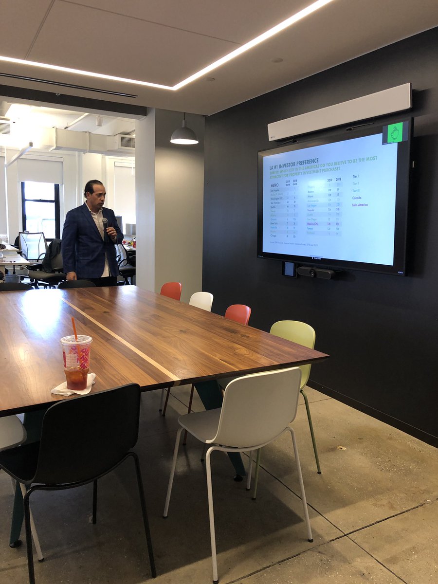 Big shoutout to <a href="/SpencerGLevy/">Spencer Levy</a> for coming by the <a href="/cbrebuild_nyc/">CBRE Build</a> offices and treating us with some serious real estate knowledge! Not only is he brilliant but he could likely land some standup comedy gigs if he wanted to