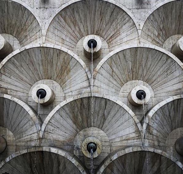 Shapes and patterns from nature, reflected in these fantastic #fountains. Nature, geometry and #brutalism - three of my strongest influences - coming together beautifully. 
📷 by Gavin, aka <a href="/wandering/">wandering</a>.scot ⠀
#architecture #geometry #designinspiration #architecturephotography