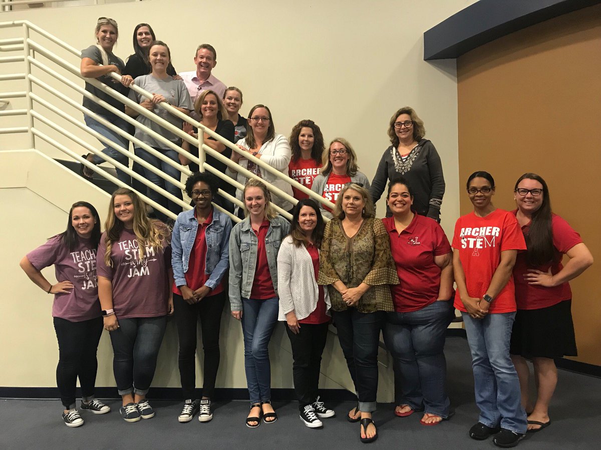 Lovin_ES's tweet photo. #ArcherCluster collaboration at @SteveSpangler conference! #bestdayever #stemhorizontal @GwinnettSchools https://t.co/PXlTeQuD8e
