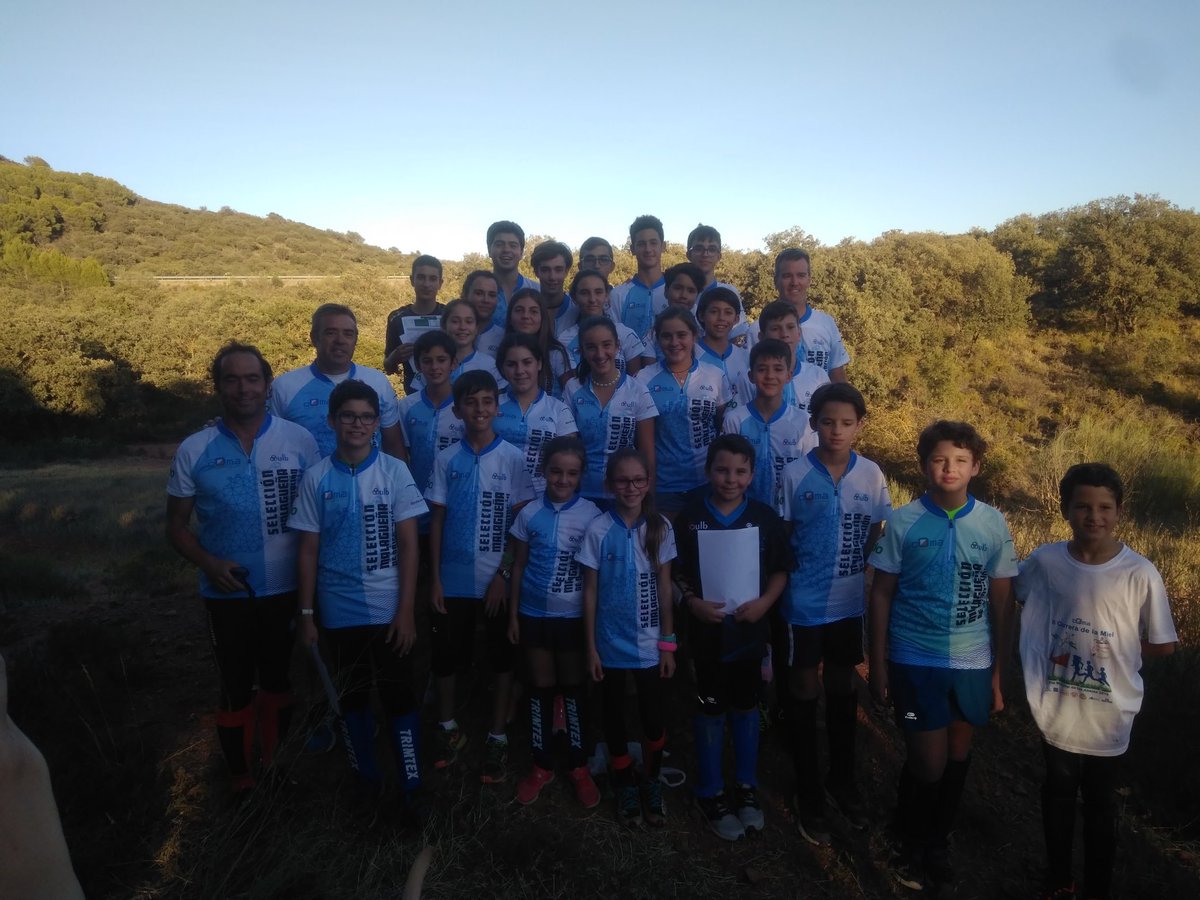 Clubcoma's tweet photo. Selección Malagueña de Orientación preparada para el #Cadeba2019 #DeporteOrientacion @WEBFADO @fedo_org https://t.co/3KeSaPiHKT