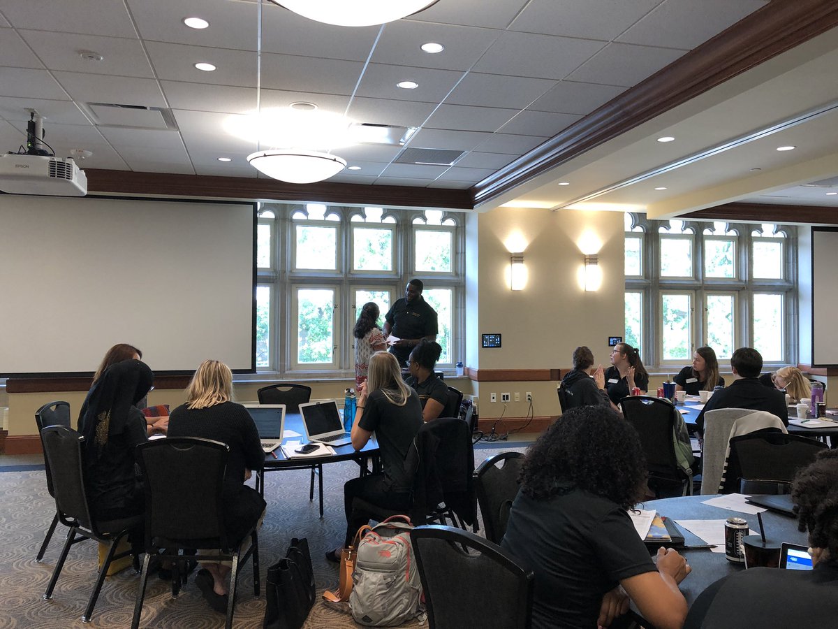 Advisers returned to Columbia for September Training last week💕 We were grateful to hear from presenters about building classroom community, FAFSA 101, using trauma informed care, &amp; much more. #collegeaccess #collegeadvisingcorps @tstockstein <a href="/mterezsmetz/">M. Theresa Metz</a>