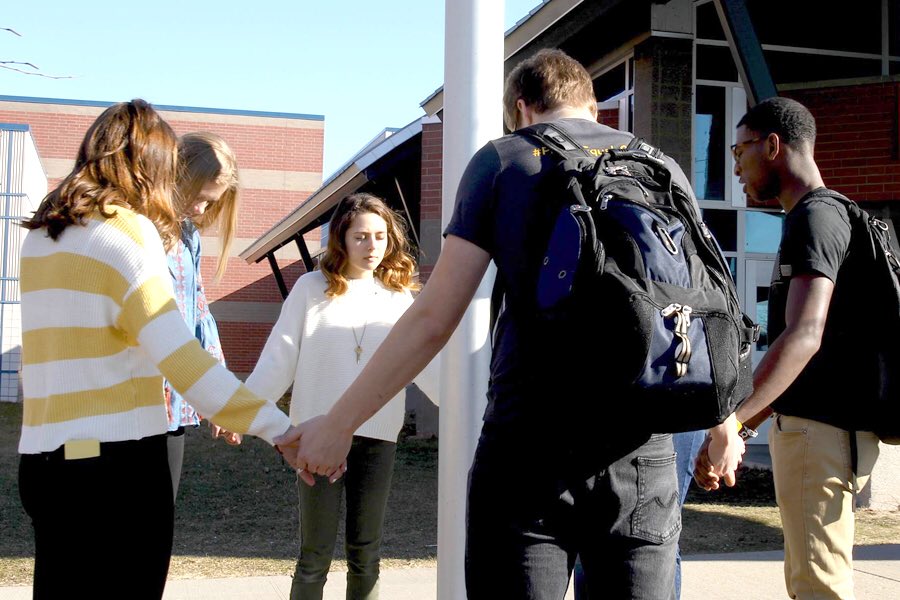 StudentsFFBC's tweet photo. Do you think it’s a coincidence that school would be starting again on the same day as See You at the Pole? #SovereigntyHappens

If you haven’t heard of any plans from your school or club sponsors...show up anyway! https://t.co/THf3qSiutD