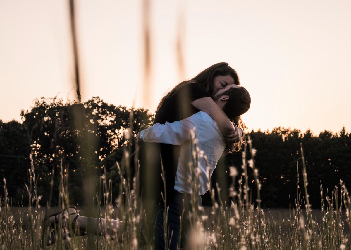 cjdowney's tweet photo. So awesome to see my sister say yes to the man of her dreams on Sunday! 

It was awesome to capture some post-dinner/proposal sunset photos too. https://t.co/xd5BiA0HUD