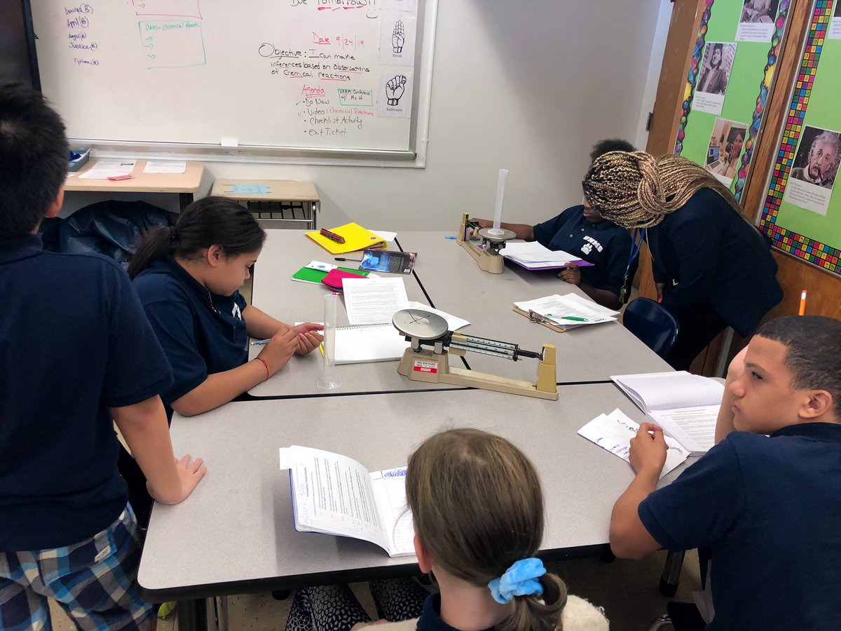 UNMSRocks's tweet photo. Today our 7th graders are making inferences based on observations of chemical reactions. #unmslearns #unmssciencerocks https://t.co/rjYiKli0Gj