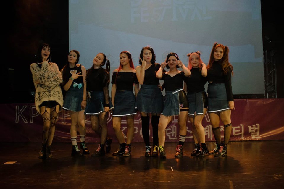 KPOPCOLOMBIA3's tweet photo. Les mostramos algunas de las fotografías del #KDFEST, si quieren ver más puede ingresar a nuestra página oficial en Facebook. #kpopcolombia #eventokpop
@KpopUnionCol @W24Colombia1 @BlackPinkColOfi @vavcolombia https://t.co/djJ29QCcxp