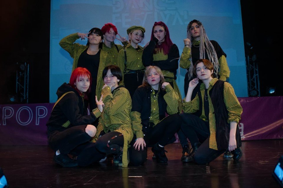 KPOPCOLOMBIA3's tweet photo. Les mostramos algunas de las fotografías del #KDFEST, si quieren ver más puede ingresar a nuestra página oficial en Facebook. #kpopcolombia #eventokpop
@KpopUnionCol @W24Colombia1 @BlackPinkColOfi @vavcolombia https://t.co/djJ29QCcxp