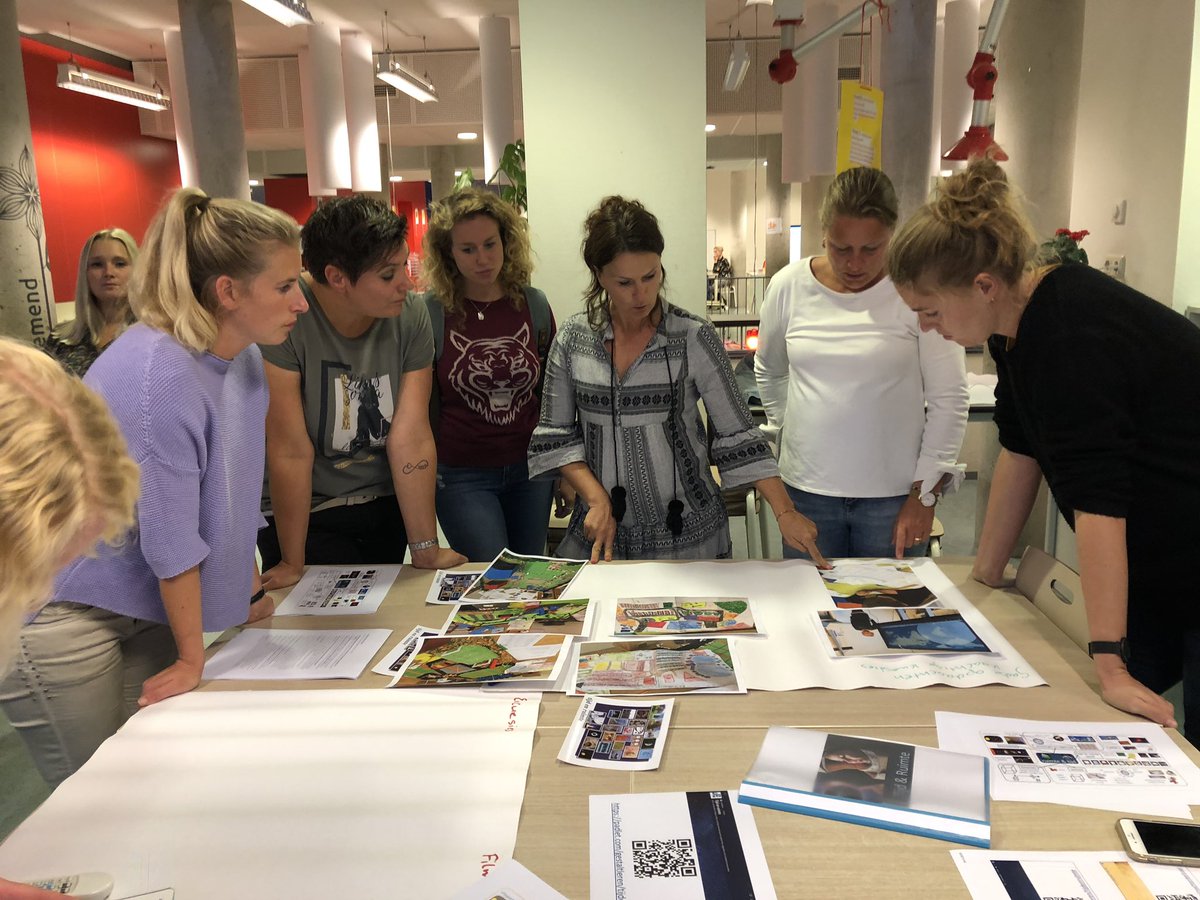 Gestaltleren-netwerk op <a href="/witteringnl/">Wittering.nl</a> met collega's van <a href="/bsklinkers/">Basisschool Klinkers</a> <a href="/BSOostenwind/">Oostenwind Raalte</a> @HetKompas <a href="/bsdeborne013/">Basisschool de borne</a> Scala <a href="/c_aandelanen/">Campus aan De Lanen</a> en <a href="/synergieschool/">Synergieschool</a>. Samen ervaringen en ideeën uitwisselen #lerendoejesamen #plg