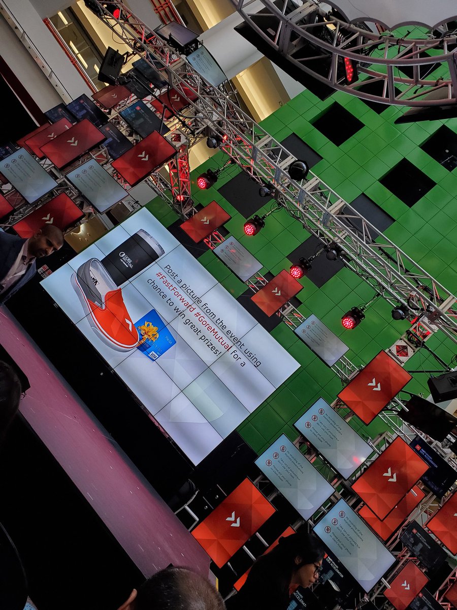 MrLoboG1's tweet image. Coke trounced Coke - ask me how and why - I learned something new today #brandtesting #branding #brandlessons #FastForward