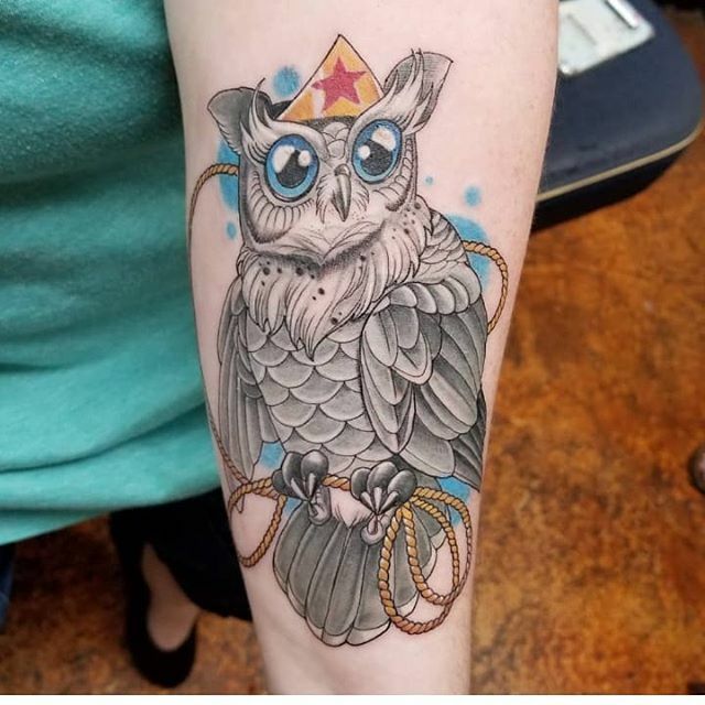 BestStudio_Ever's tweet photo. Super cute Wonder Woman Owl by @tattooflicka of @highpriestesssalem 
#beststudioever #tattoo #ladytattooers #highpriestesssalem https://t.co/1WV1AF8zmB https://t.co/eSYVkcxgl1