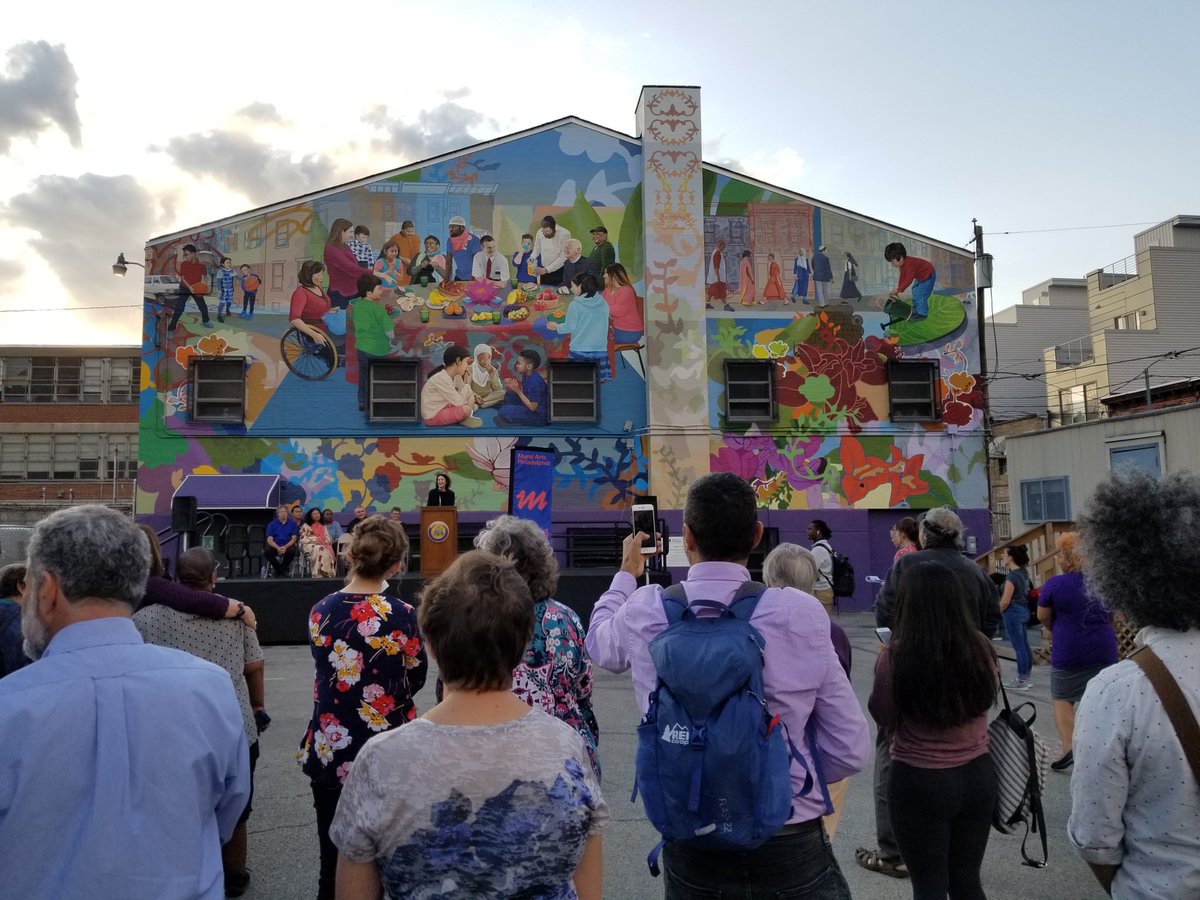 Beautiful collaboration between @InterfaithPA @muralarts to display the interfaith solidarity of Philadelphia thru the #DareToUnderstand mural at the Aquinas Center