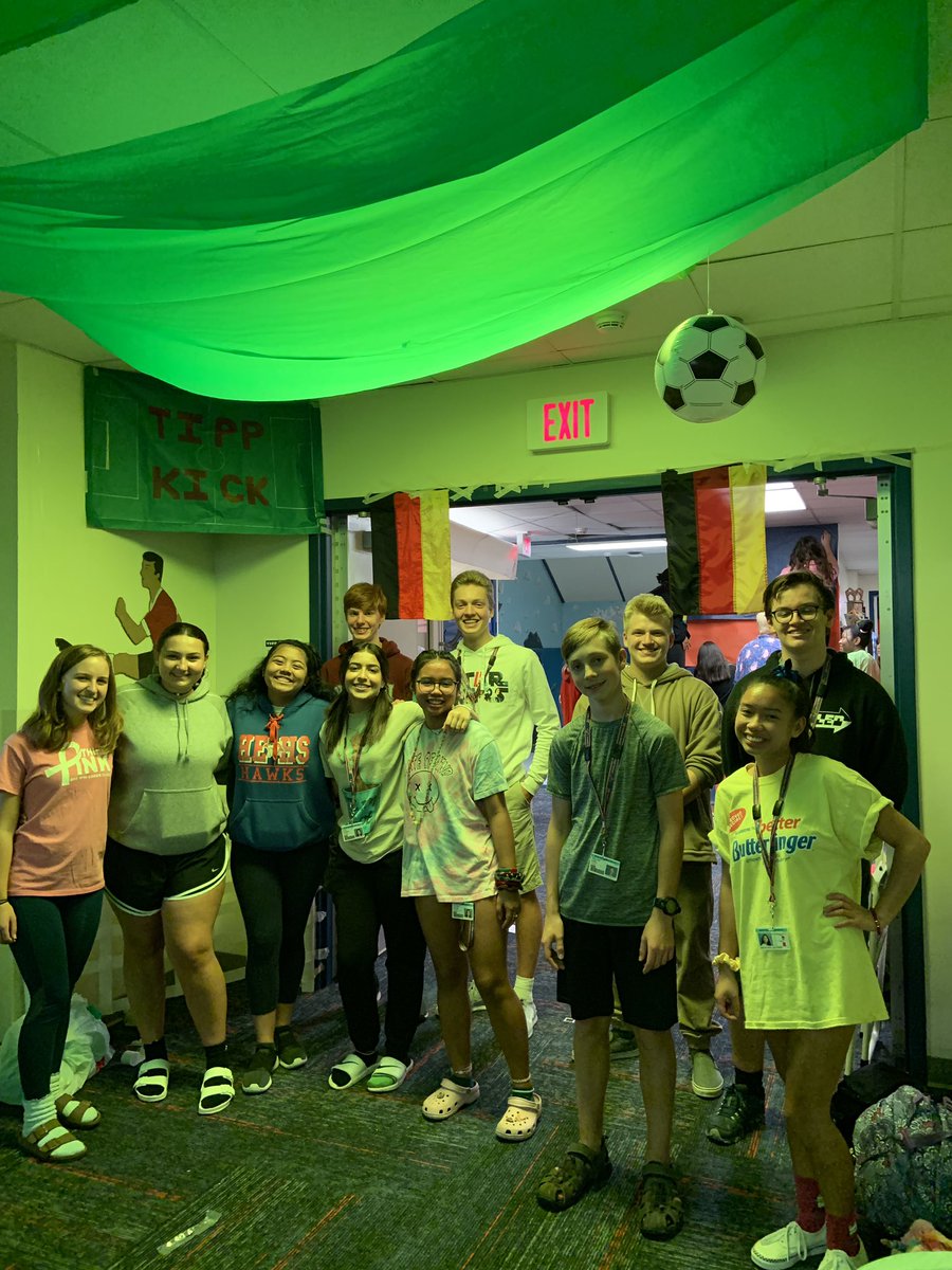 HEHSGerman's tweet photo. German Club’s Tipp-Kick hallway!  #hoco2019 @mollybarnessss @jckeil @emilyjohnson372 https://t.co/oAgiIxsMAm