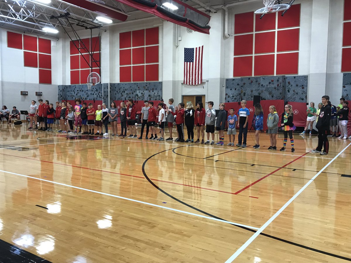 Mrs_C_Butcher's tweet photo. We love our cross country runners! @herkyxc #SweetSuccessSTMS 🏃♂️🏃♀️ https://t.co/eu1dgXDHZX