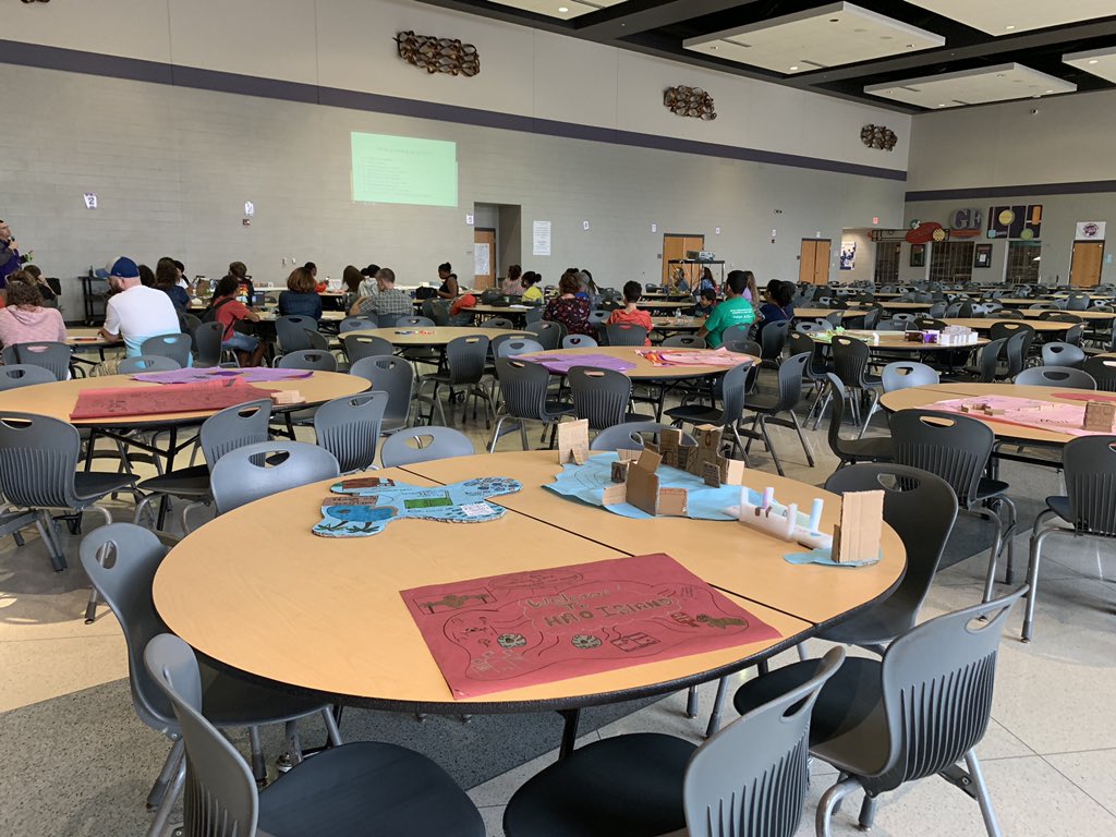 WendyPartida5's tweet photo. A huge thanks to our CHC Families for another successful AVID night 💜 @chapelhill78 @WayneTwpSchools @CockerhamJosh @CHCAP_Keller https://t.co/6z5bSDsrao