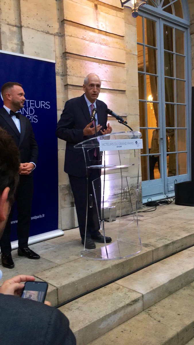 Le préfet de Paris met l’accent sur l’#environnement, la lutte contre les inégalités et la nécessaire adhésion de tous les franciliens au projet. Les #notaires du #GrandParis, acteurs engagés de ce projet pour le territoire francilien, adhèrent à 100% à cette démarche.