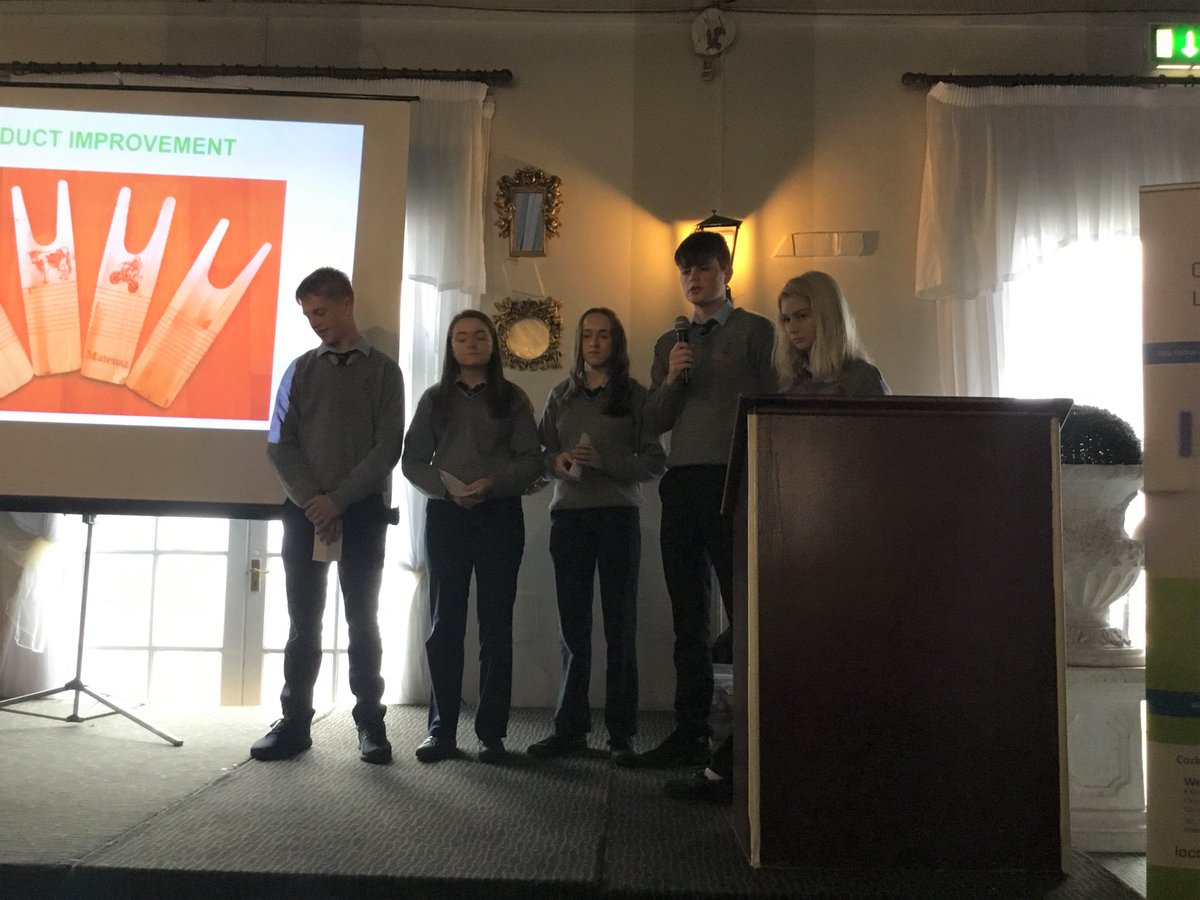 Smooth Remove tweet media