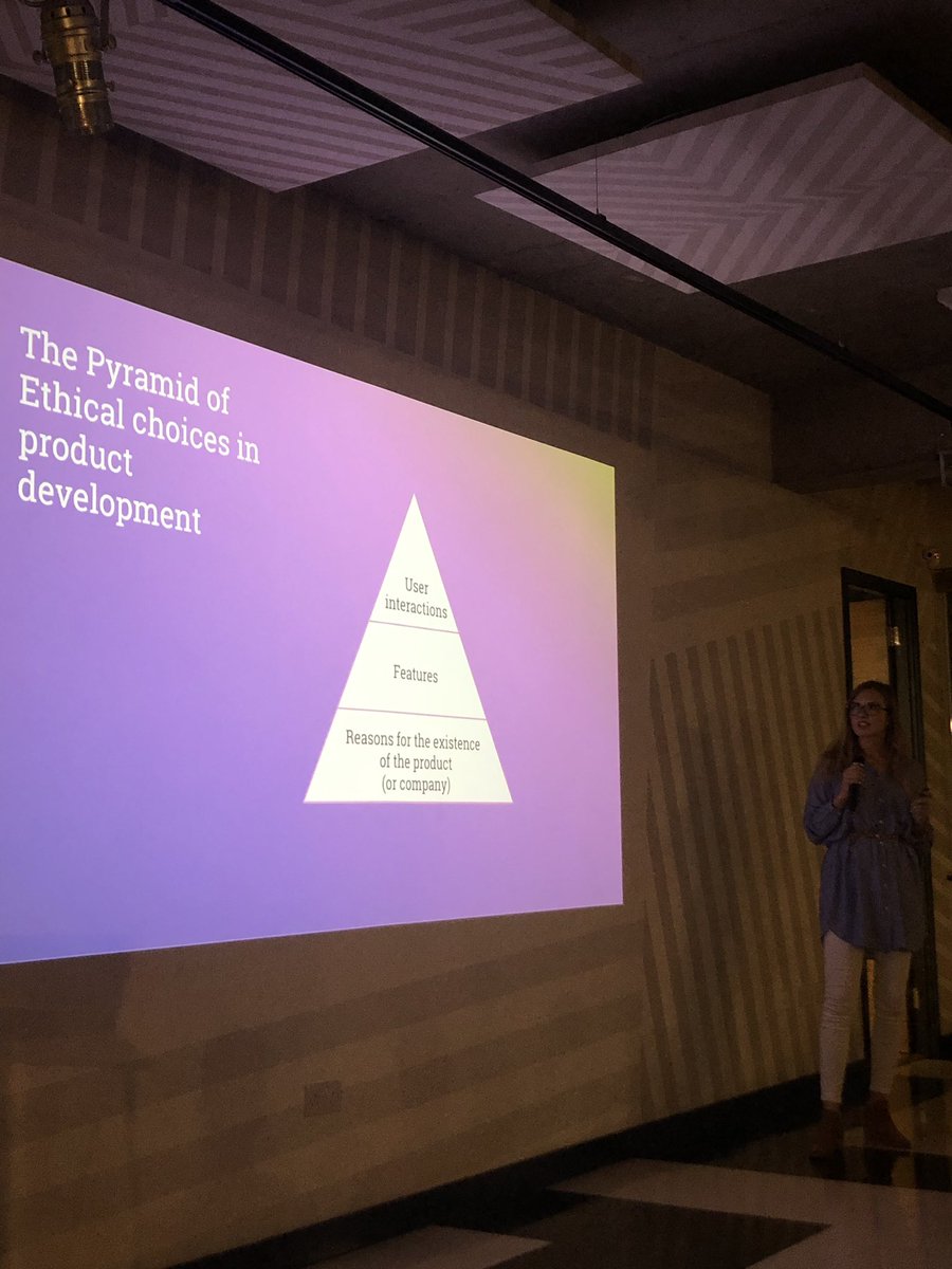 mobileUXLondon's tweet image. ‘What are your values and what are the values you want your product to embody?’ Edyta 

#IxDD #MadewithAdobeXD @AdobeUK @GoogleUK @projectsbyif #ethicsindesign