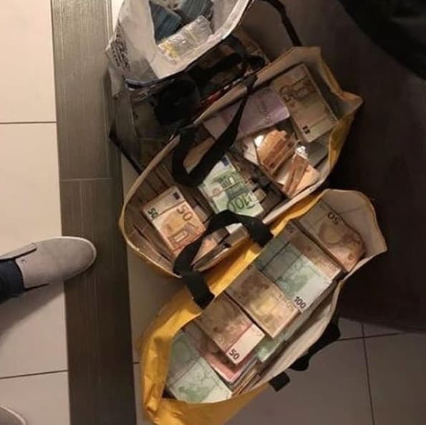 asmartur's tweet photo. Wöchentliches Einkommen in Deutschland! Alle Details finden Sie hier: https://t.co/O3tSvi6nfn https://t.co/OIMQFSuz6J