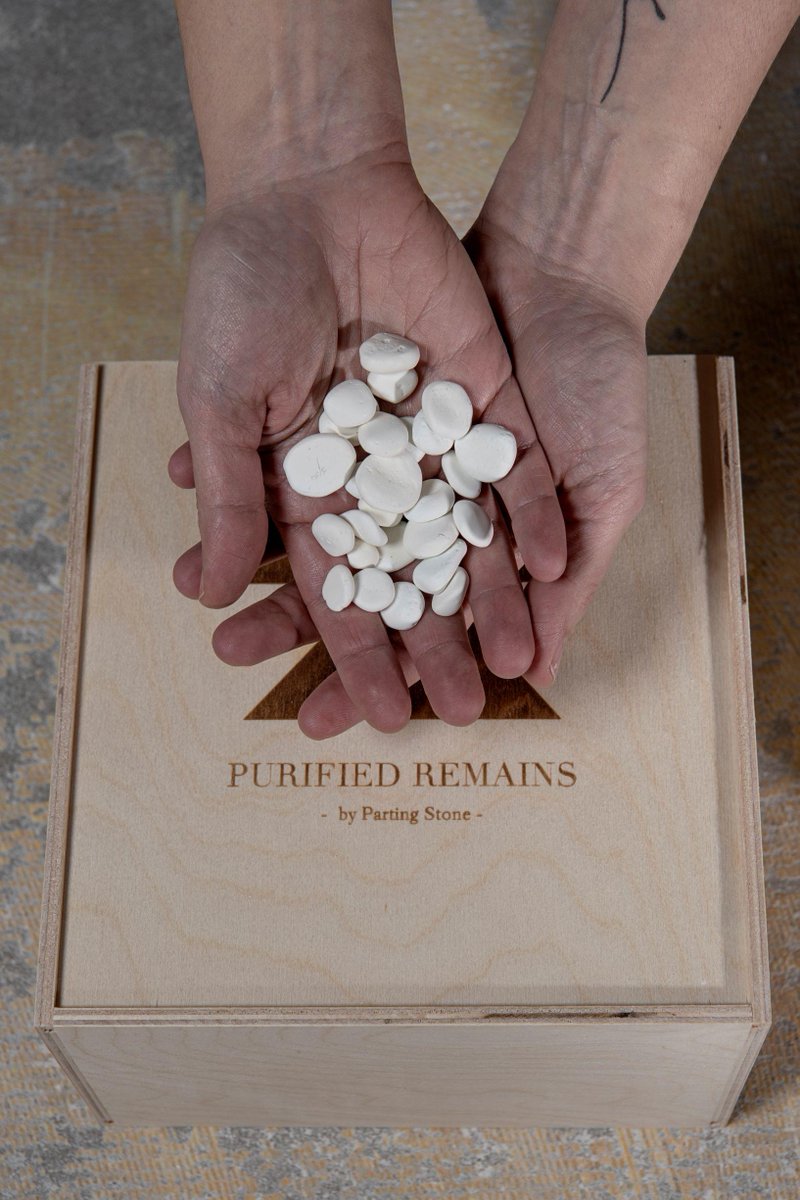 LANL_Innovation's tweet photo. Launching today! 🙌 #NMSBA @partingstone created an alternative to cremated ashes. Something completely new and beautiful: alabaster-looking stones from cremated ashes through #superheating.
#deathtoashes #partingstone #smallbiz @LosAlamosNatLab https://t.co/CLny8ew7Qj https://t.co/PFrZ5TYQ84