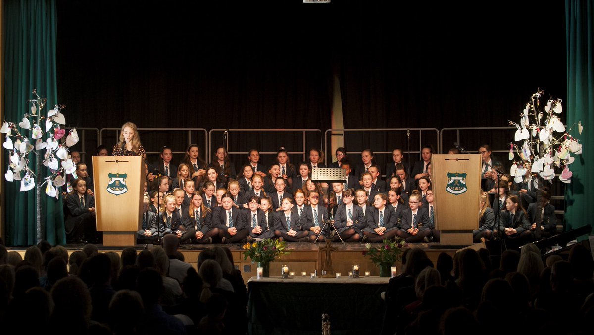 ThornhillDerry's tweet image. Today we celebrated our beautiful Service of Light with our Year 8 girls and their families, to welcome the girls into our Thornhill College family. Many thanks to all of those in our school community who made the service such a special event. #family #friends #newbeginnings