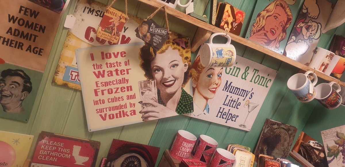 Anyone else have the same little helper? When life gives you lemons #ginandtonic #signlanguage #wetherbyhour
Open 7 days a week on #Thorparch #wetherby