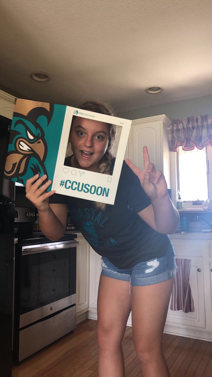 tpatt_19's tweet photo. baltimore, OH —> conway, SC
coastal carolina here i come !! 
#CCUSOON #TEALnation https://t.co/lemKhlcpdI