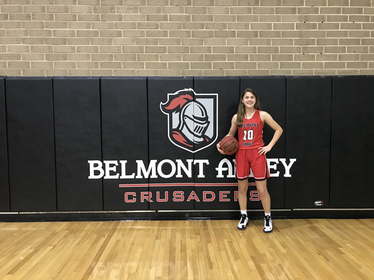 abigail_crain's tweet photo. BEYOND excited and thankful to announce my commitment to Belmont Abbey College!! #raisethered @audreytim12 @JasonWillamsBAC https://t.co/X2f5oZ8Ksc