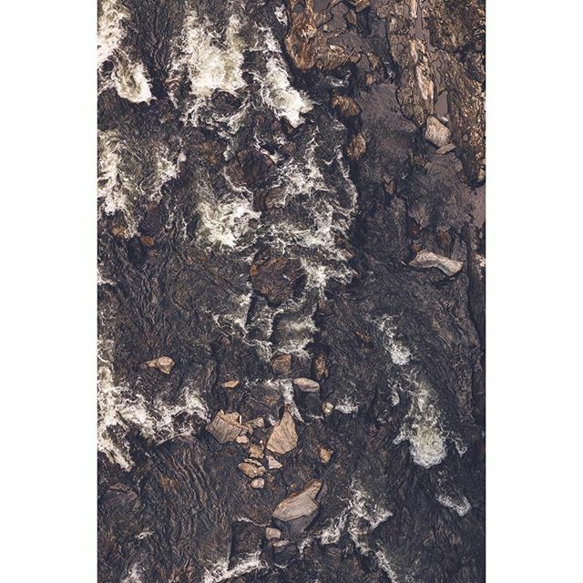 soggy_dumplings's tweet image. Peaceful.
.
.
.
.
.
.
#quechee #vermont #northeast #nature #gorge #quecheegorge #park #hikingadventures #travelgram #water #outdoors #naturelover ift.tt/2lsR8rk