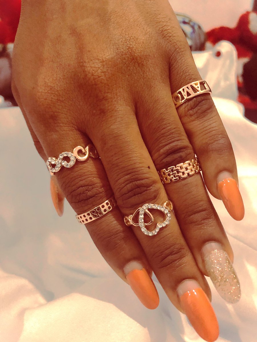 NEW IN STORE!!! Wear this beauty on your fingers for your next event /date5psc Fashion knuckle rings Now available in GoldPrice: 1400 for allPls send a dm to reply and help Rt