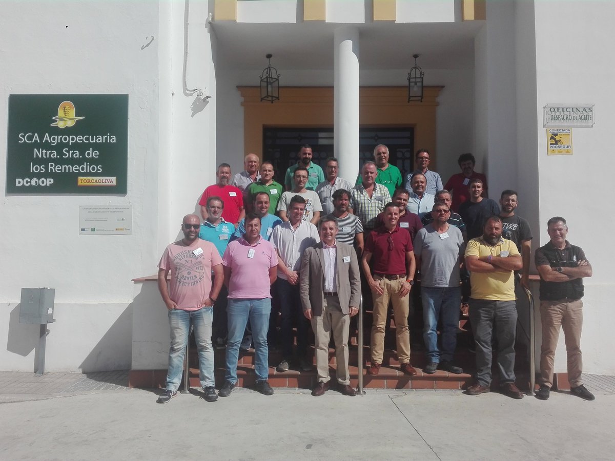 Fantástica jornada hoy en #Antequera con maestros de #almazara de Málaga de <a href="/GrupoDcoop/">Grupo Dcoop</a>, organizada por <a href="/ESAO_Spain/">Escuela Superior del Aceite de Oliva</a> "Optimización del proceso productivo". Objetivo:Mejorar la #calidad y #optimizar los agotamientos. 
Os deseo lo mejor para la próxima campaña🌿
#aceitedeoliva #AOVE