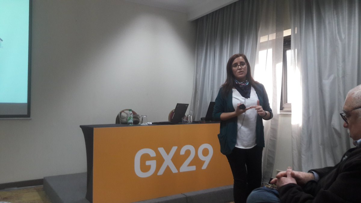 Bantotal's tweet photo. Carolina Delgado @bantotal en su charla "Formación “Ágil” de Personas" en #GX29 https://t.co/GxjxQj9SFD
